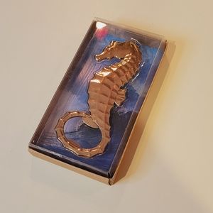 Seahorse Opener